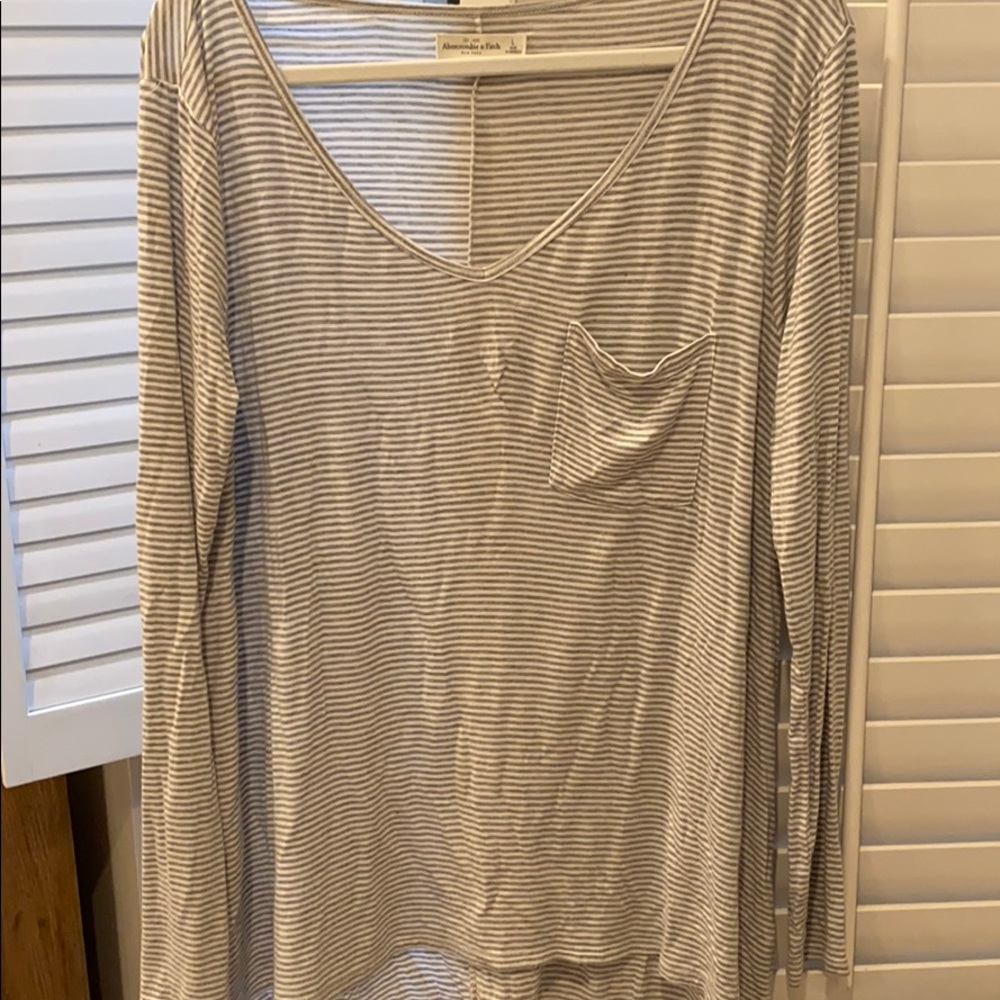 Abercrombie & Fitch Large Grey & White Long Sleeve